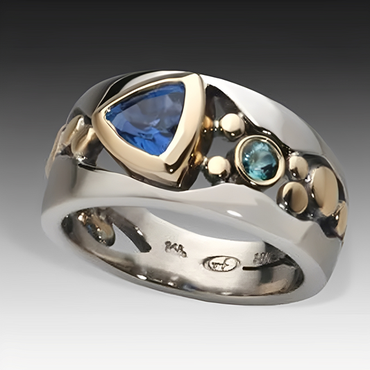 Soline – Bague Vintage en Cristal Bleu Élégant