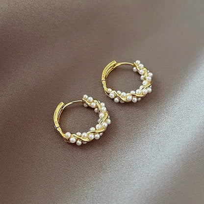 Aluna – Boucles d’Oreilles Élégantes avec Perles Rondes et Incrustations
