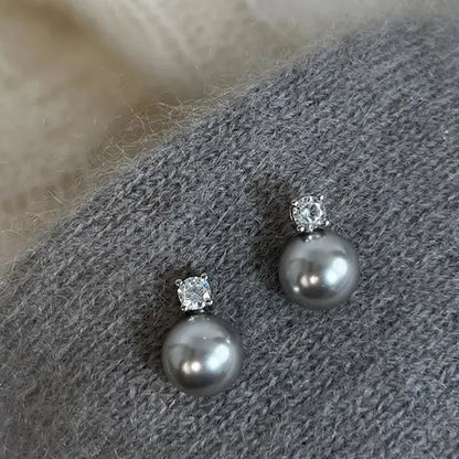 Noire – Boucles d'oreilles pendantes intemporelles avec perles noires