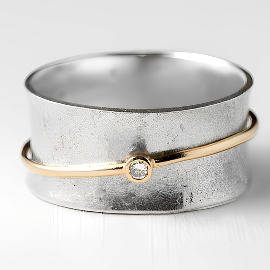 Lilia – Bague en Argent avec Ligne Dorée et Zirconia