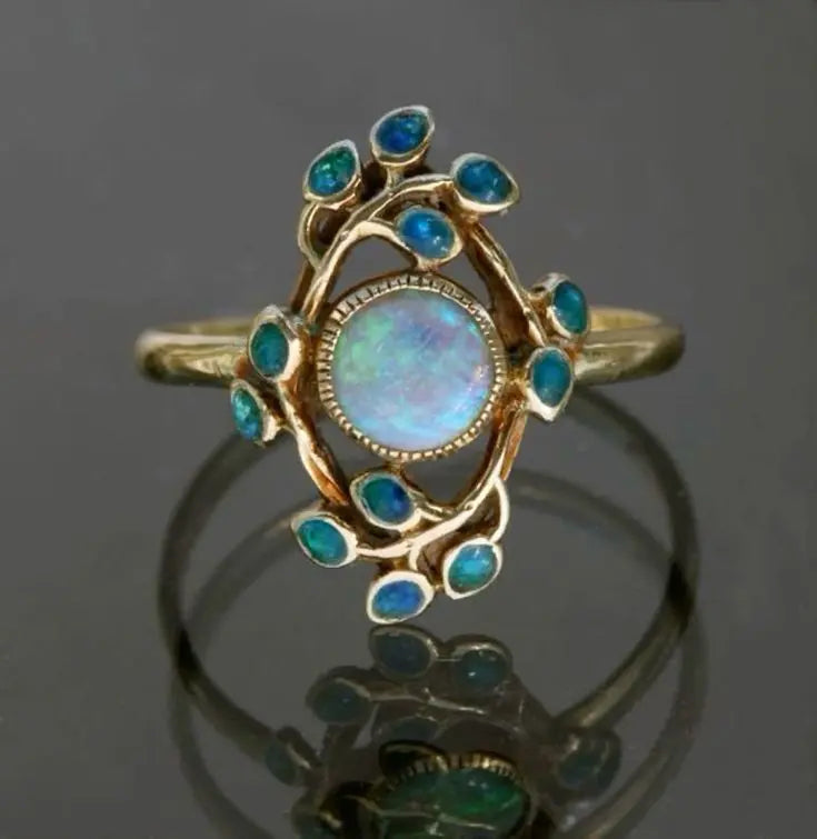 Mika – Bague vintage en cristal et opale
