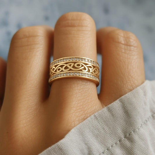 Jevy – Bague Dorée Ajourée Brillante