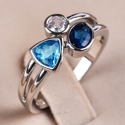 Isaline – Bague Vintage à Cristal Bleu