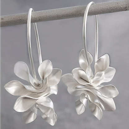 Chary – Boucles d’Oreilles Florales Vintage en Argent