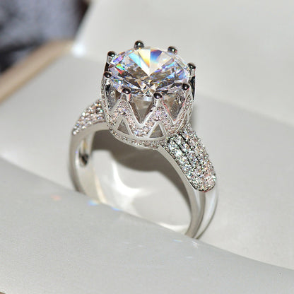 Herna – Bague Élégante en Topaze Blanche 8ct