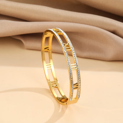 Lucienne – Bracelet Chiffres Romains Élégant