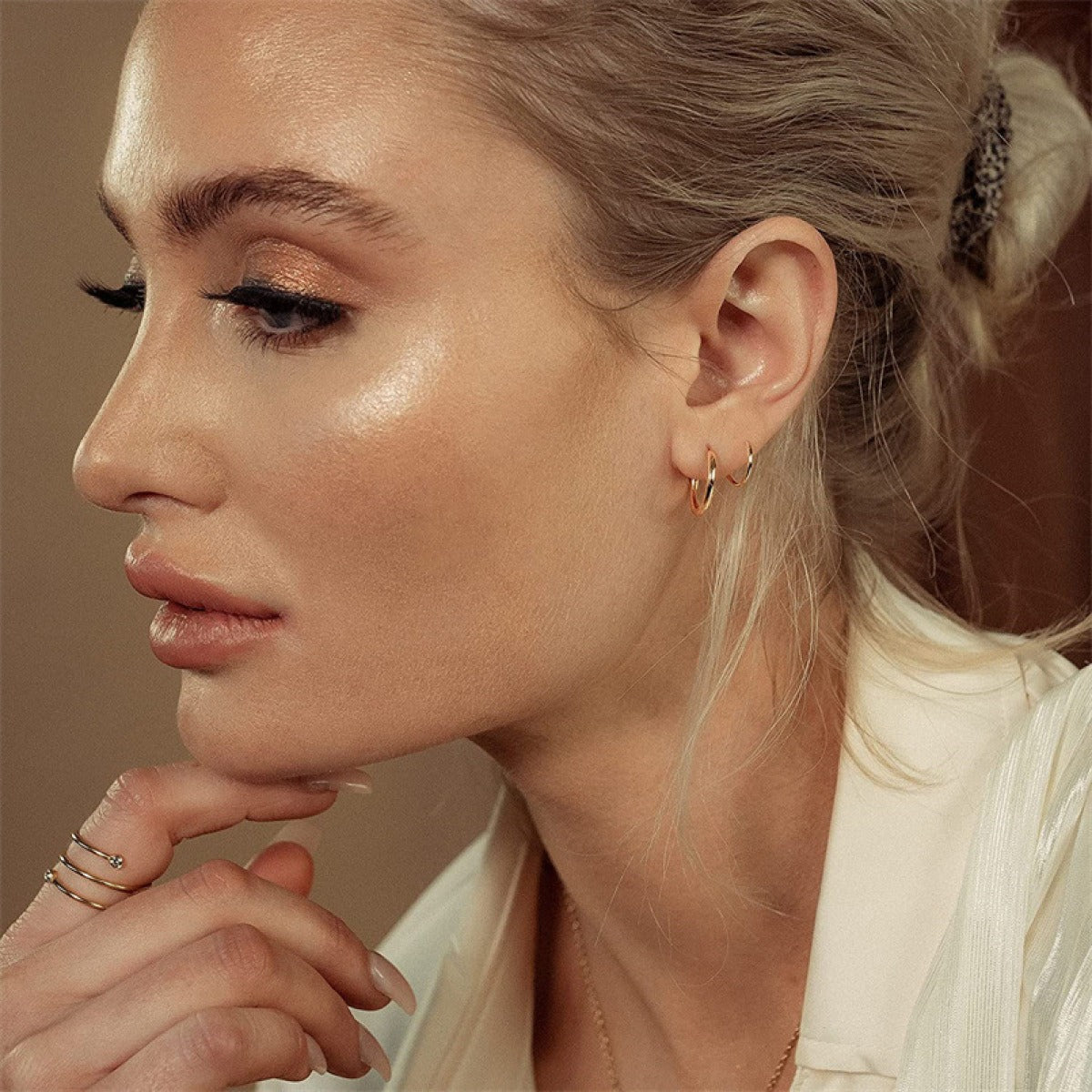 Nina – Boucles d'oreilles Double Cercle Spirale Tordue en Cuivre