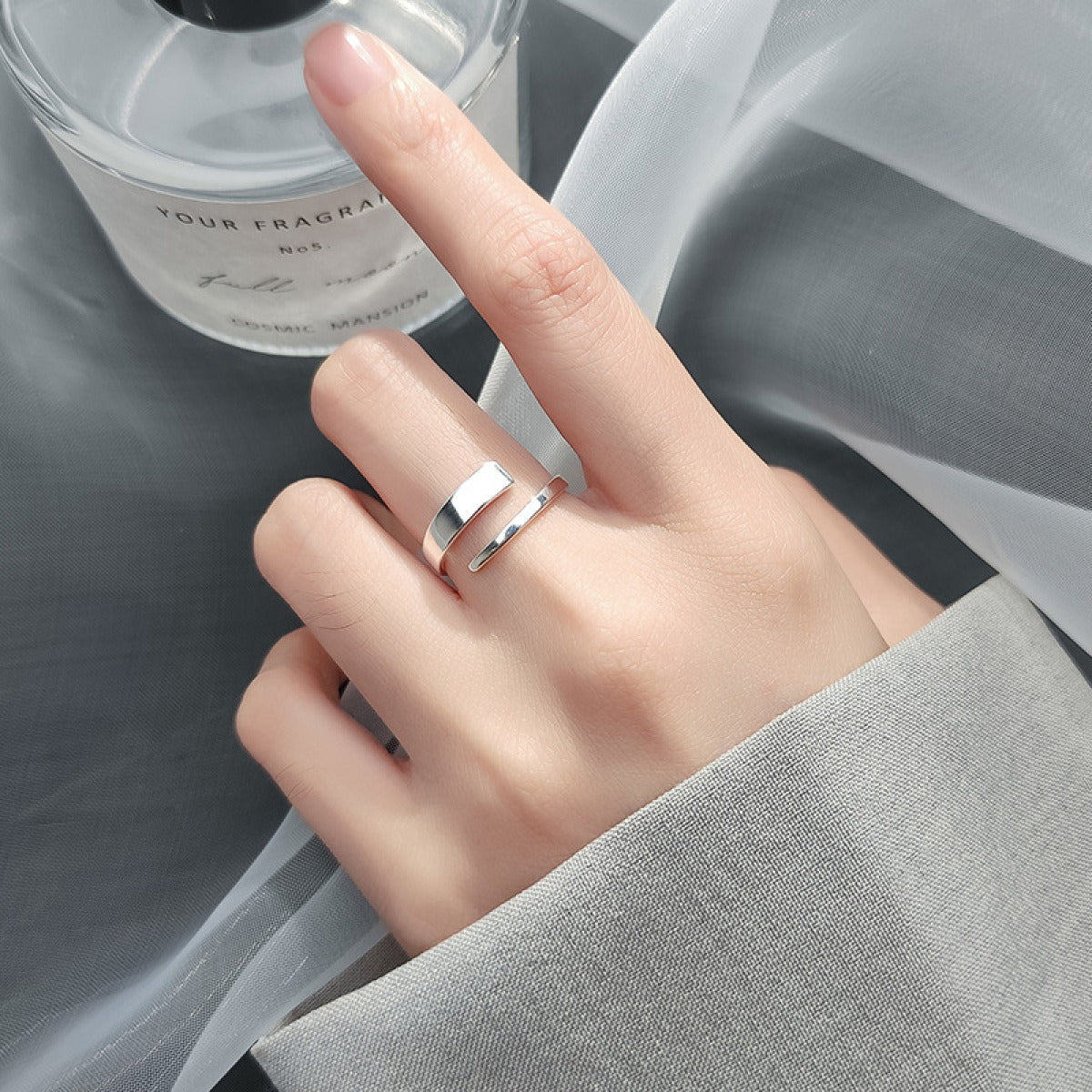 Leslie – Bague Vintage en Argent avec Finition Texturée