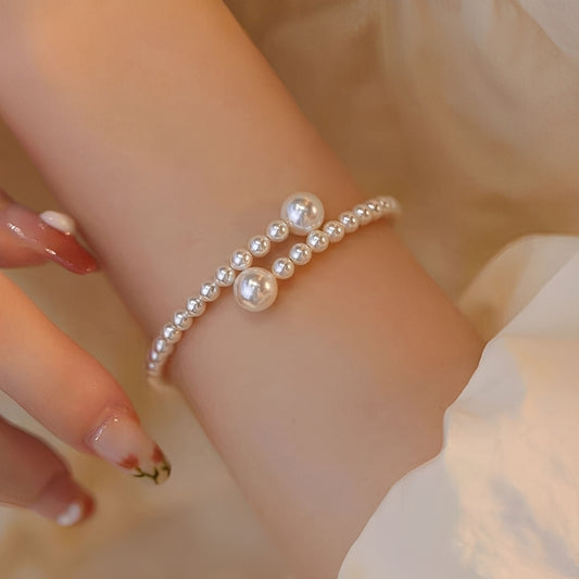 Emma – Bracelet Raffiné en Perles Ouvertes