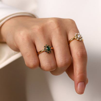 Cynthia – Bague Dorée avec Perle