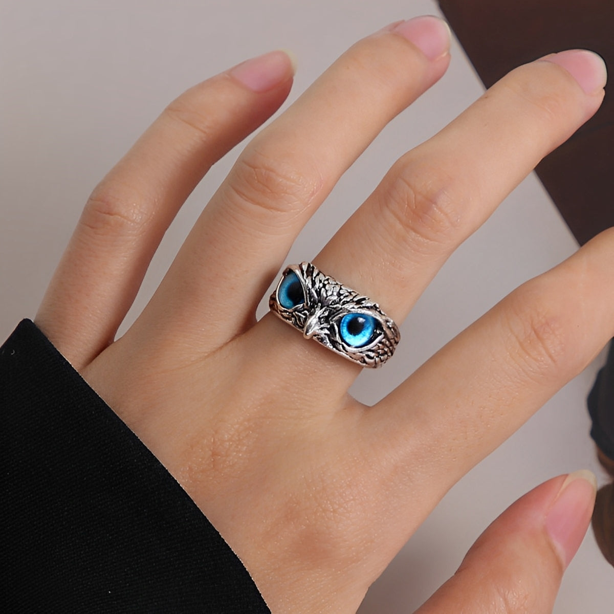 Niva – Bague Chouette Porte-Bonheur Ajustable en Argent et Opale