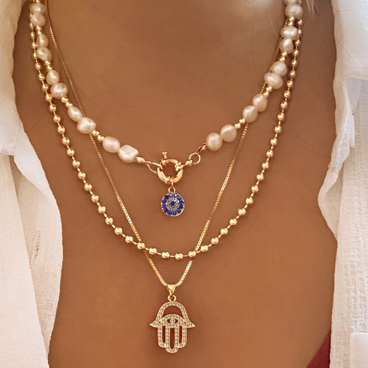 Nadia – Collier Multi-Rangs Perles & Main de Fatma