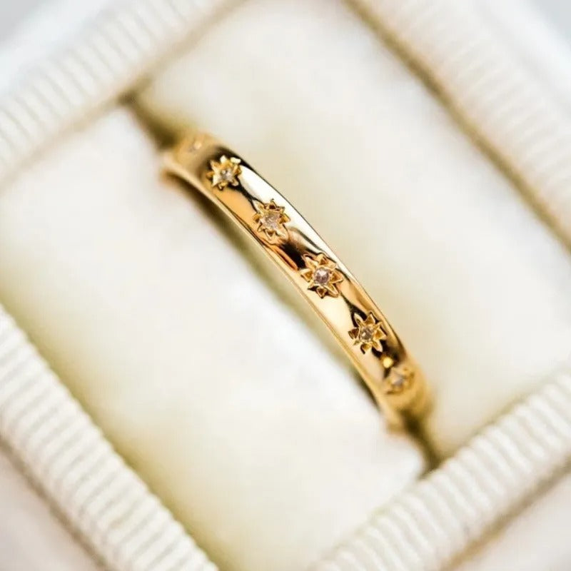 Zaynah – Bague Vintage Dorée avec Zirconium