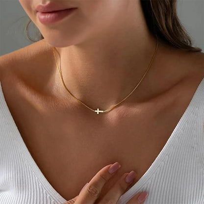 Aurora – Collier Pendentif Petite Croix