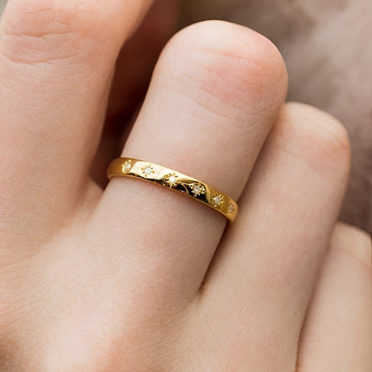 Katara – Bague Vintage en Doré avec Cubic Zirconia
