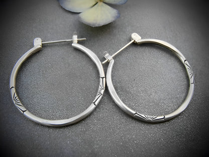 Clara – Créoles Vintage en Argent Élégant