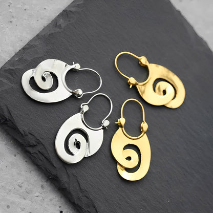 Selene – Boucles d'Oreilles Vintage avec Design en Spirale