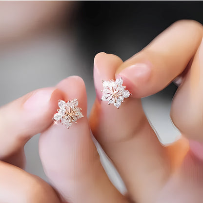 Kara – Boucles d’Oreilles Flocon de Printemps avec Zirconia en Or