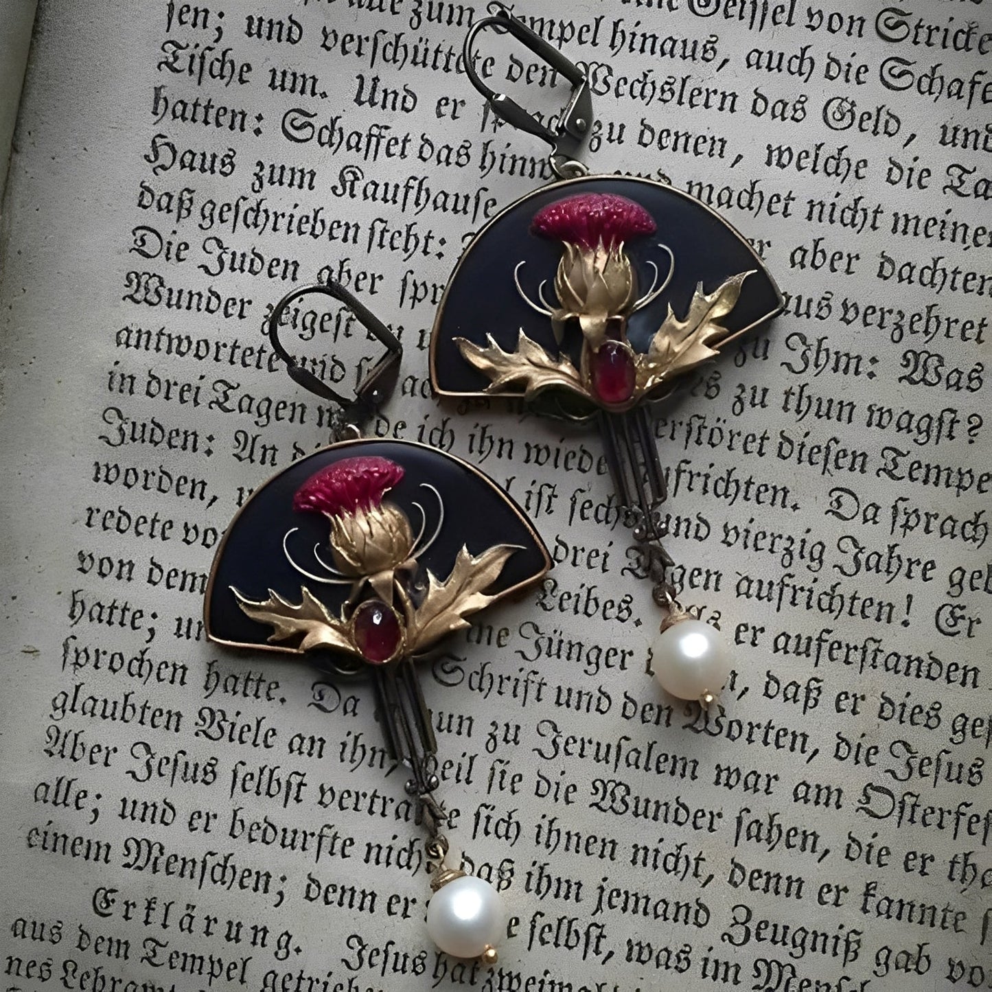 Zahara – Boucles d'oreilles Boho avec Perles et Cristal Rouge