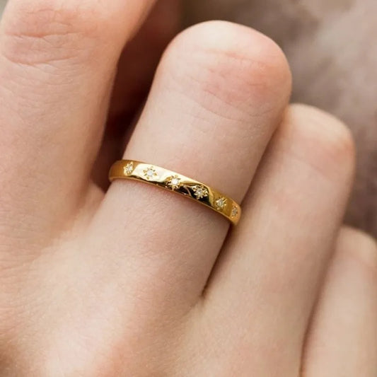 Zaynah – Bague Vintage Dorée avec Zirconium