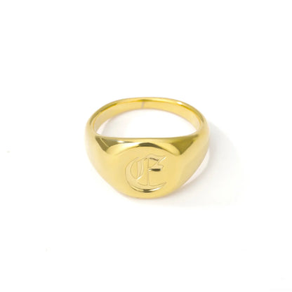 Elise – Bague Lettre en Police Anglaise Ancienne