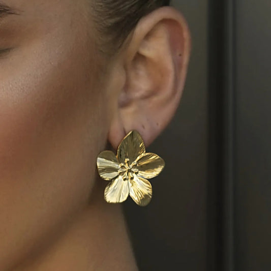 Rianne – Boucles d’Oreilles Fleur Épanouie Dorées