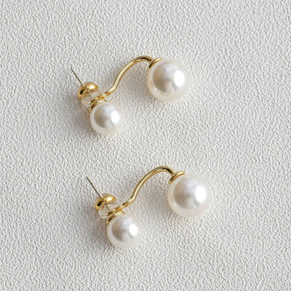 Mav – Boucles d’Oreilles Puces Double Perle Élégantes