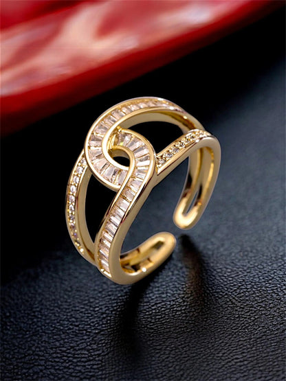 Noa – Bague Élégante au Nœud Doré
