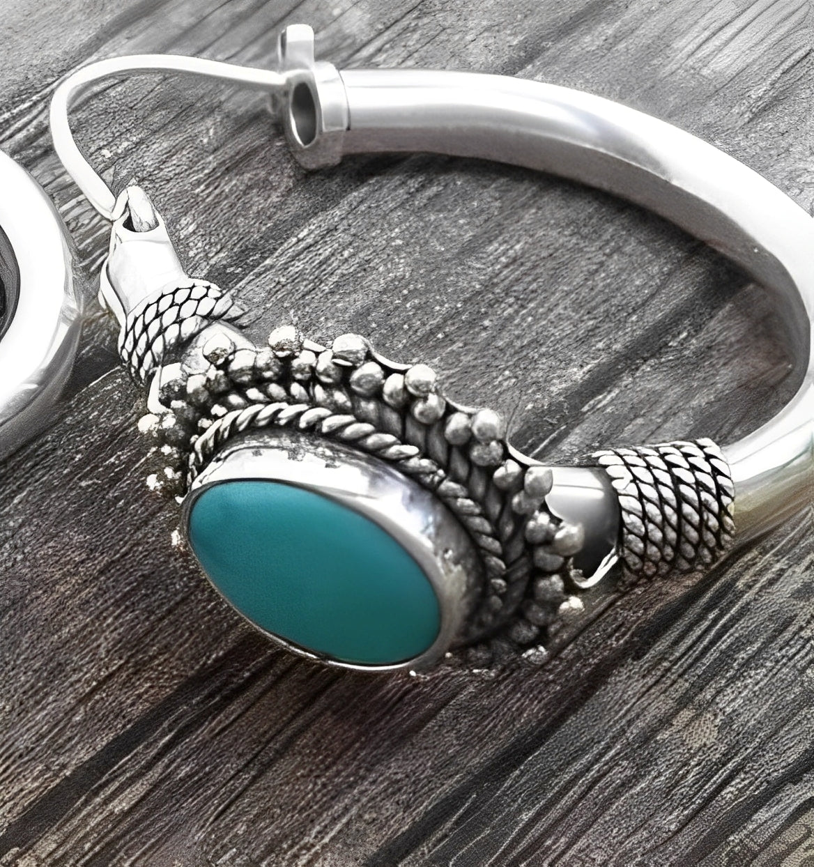 Hiraya – Boucles d’Oreilles Vintage avec Pierre Turquoise