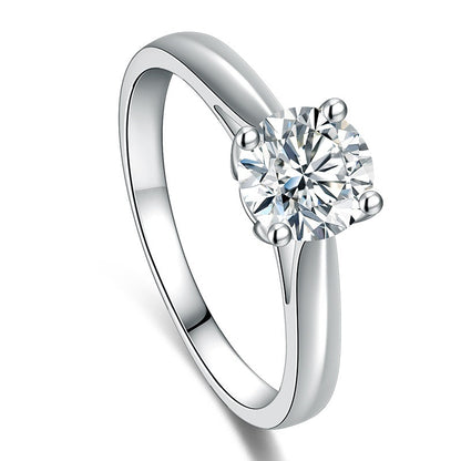 Ashley – Bague de Mariage Élégante en Diamant Simulé