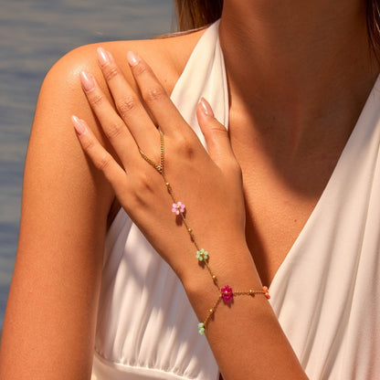 Rosalie – Bracelet Doré Fleur Perlée