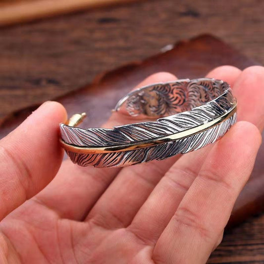 Jessica – Bracelet Manchette Plume Vintage