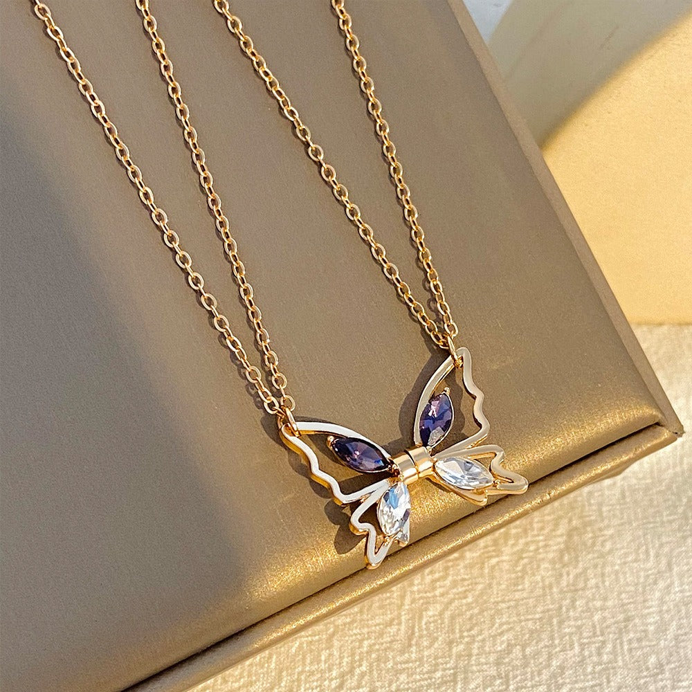 Avril – Collier Papillon Magnétique en Or