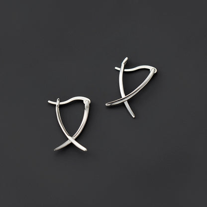 Vanny – Boucles d’Oreilles Croix en Or Élégant
