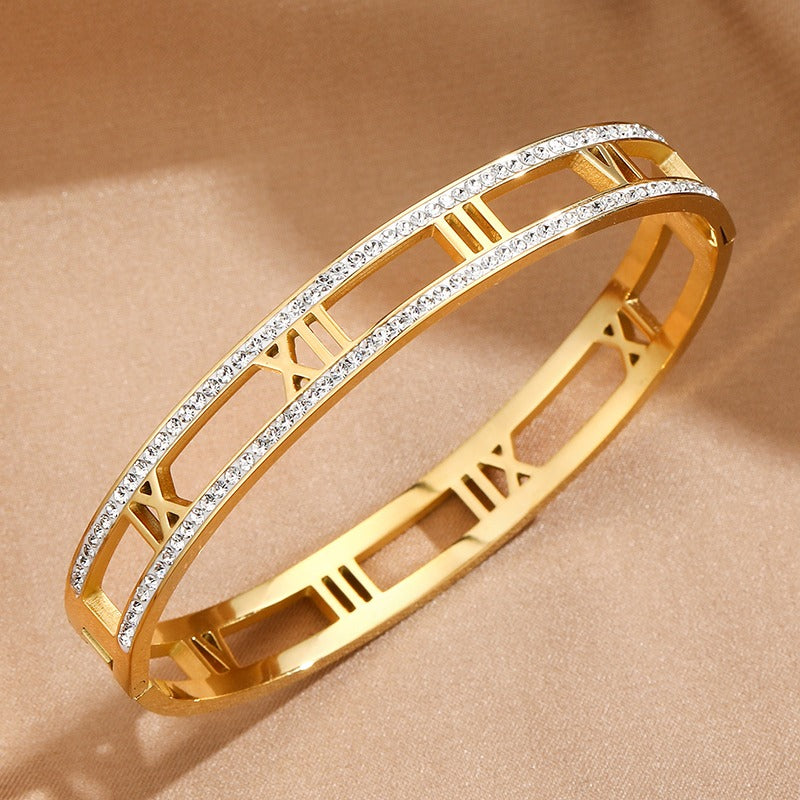 Lucienne – Bracelet Chiffres Romains Élégant