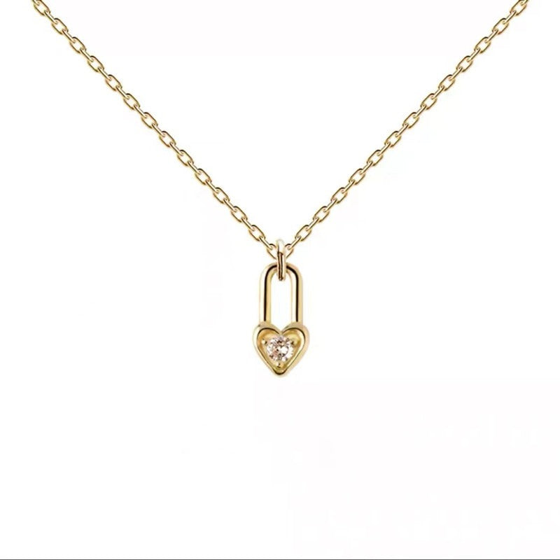 Yura – Collier Pendentif Cœur Serrure