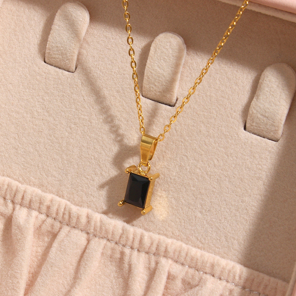 Karla – Collier pendentif en acier inoxydable