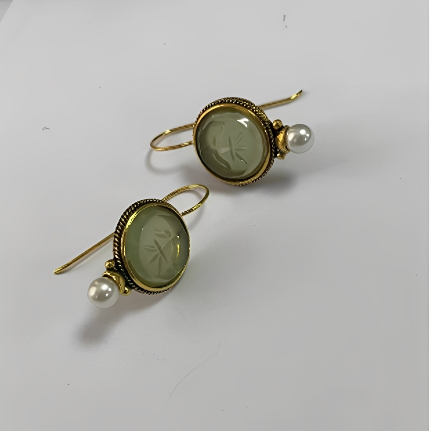 Lena – Boucles Antiques Pierre Verte et Perle