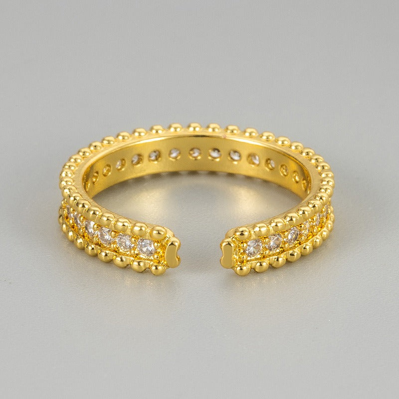 Aelya – Ear Cuff Fin Pavé en Or