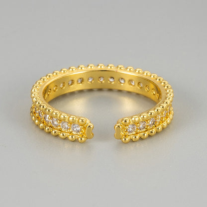 Aelya – Ear Cuff Fin Pavé en Or