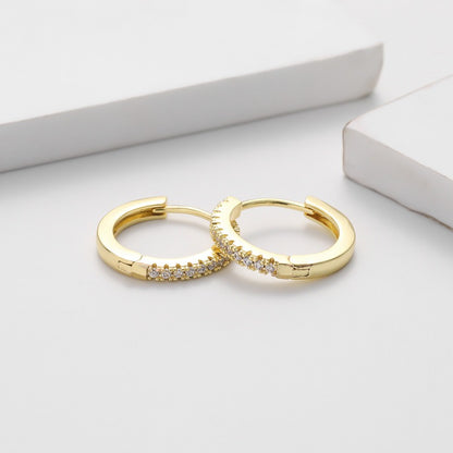 Pia – Boucles d’Oreilles Créoles Pave