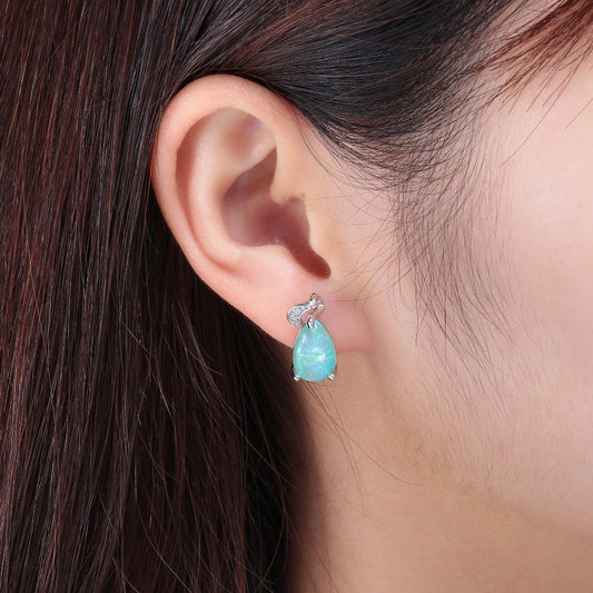 Isaline – Boucles Étincelantes Opale Verte & Argent