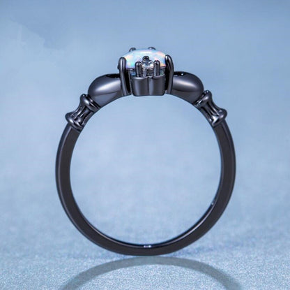 Meryl – Bague Cœur en Opale Blanche