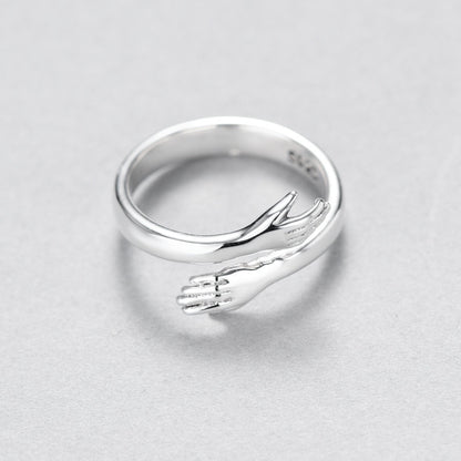 Ciara – Bague Enlacée Ajustable en Argent