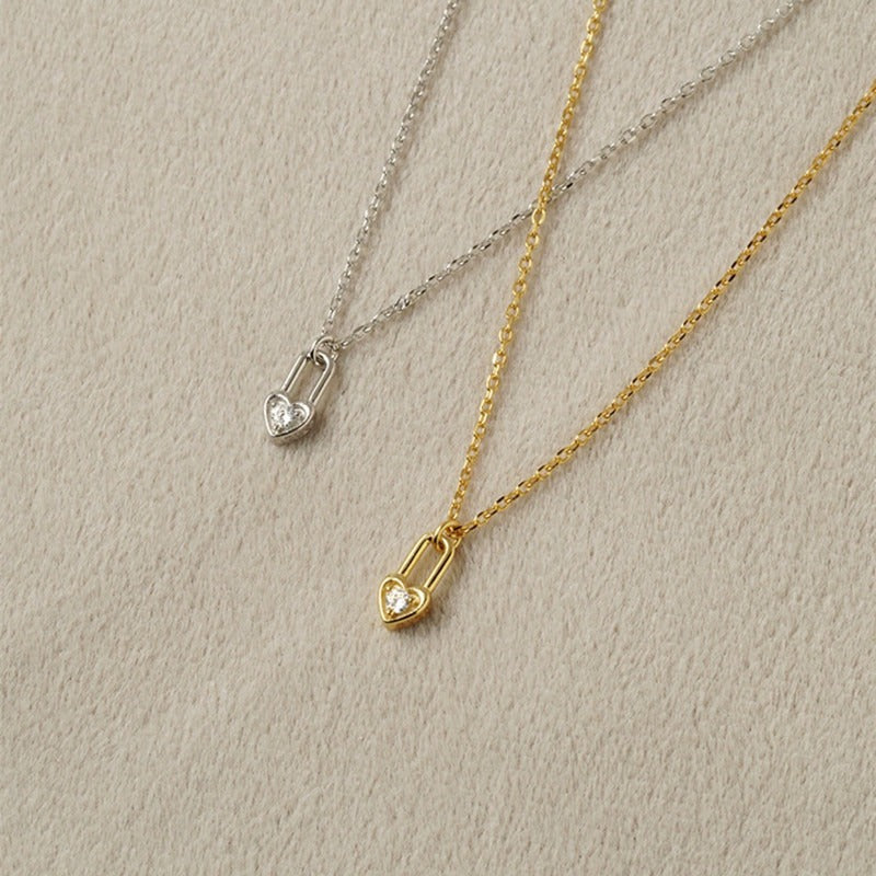 Yura – Collier Pendentif Cœur Serrure