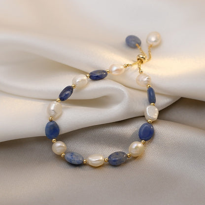 Kira – Bracelet Élégant en Perles de l'Océan