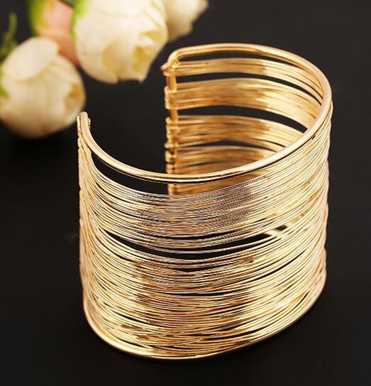 Mira – Bracelet Doré Ancien Élégant