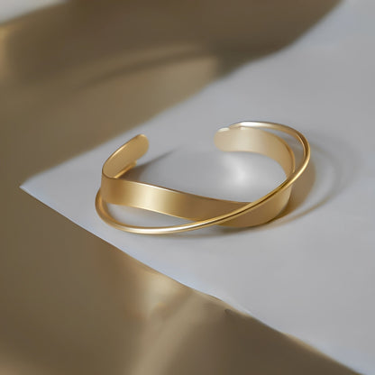 Lina – Bracelet Classique en Couleur Dorée