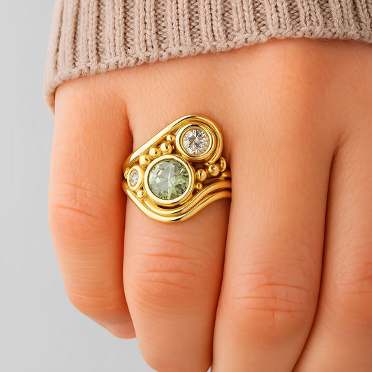 Dara – Bague Rétro en Or avec Cristal Vert