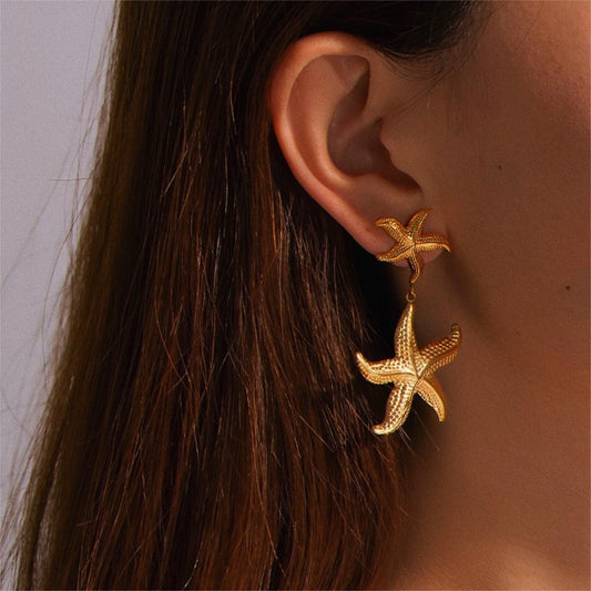 Sanja – Boucles Pendantes Étoile de Mer Dorées